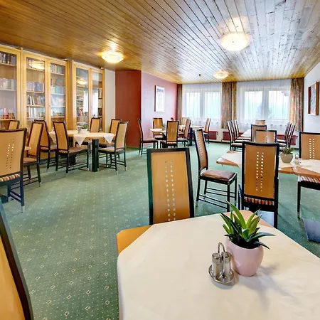 Chalet On Zettersfeld With Dolomite Views, Cleaning Included Apartmán *