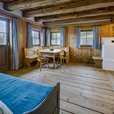 Chalet On Zettersfeld With Dolomite Views, Cleaning Included *