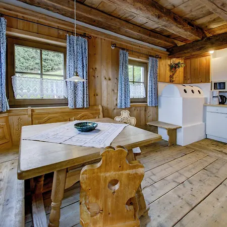 Chalet On Zettersfeld With Dolomite Views, Cleaning Included *