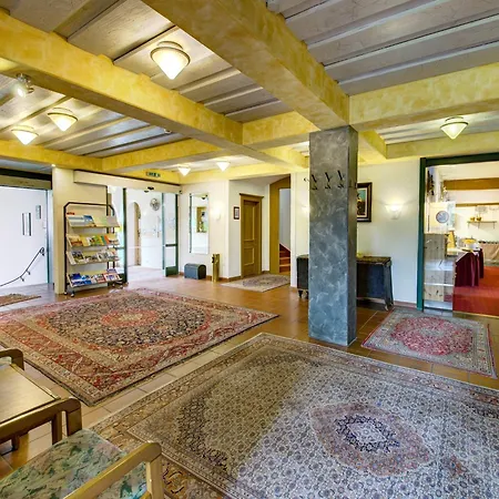 Chalet On Zettersfeld With Dolomite Views, Cleaning Included Obernussdorf